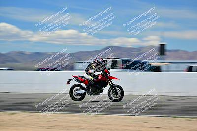media/Mar-25-2024-Moto Forza (Mon) [[8d4319bd68]]/3-Intermediate Group/Session 4 (Front Straight Speed Pans)/